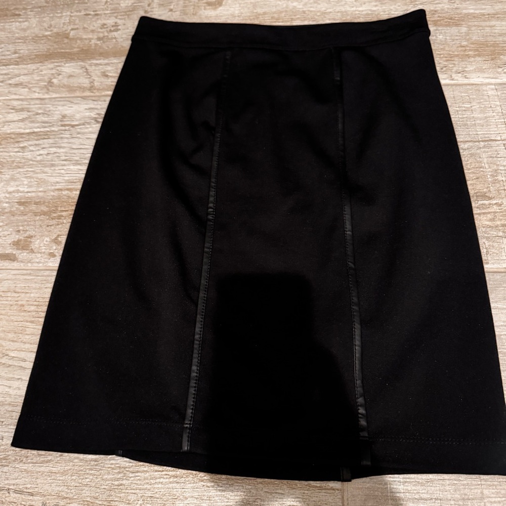 Max Studio Chic Black Mini Skirt Size S